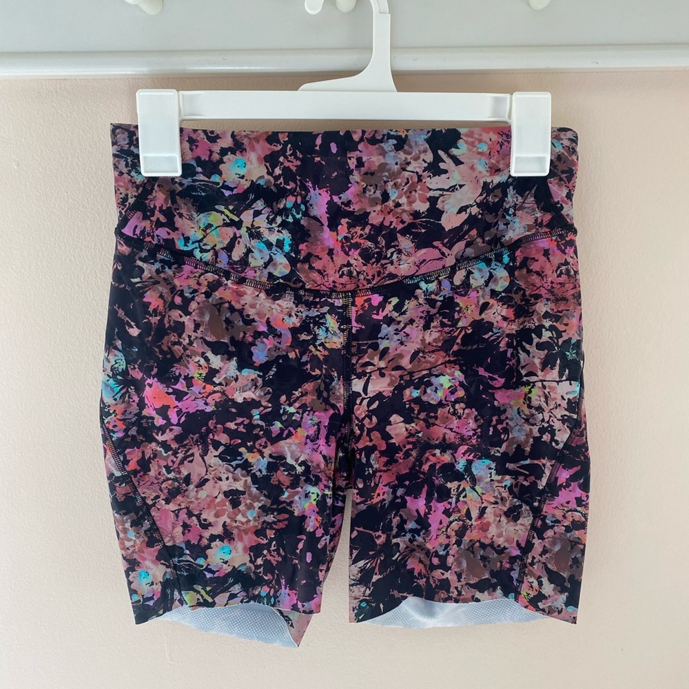 Lululemon biker shorts